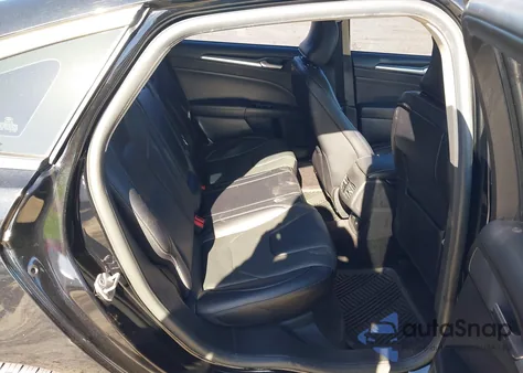 2017 Ford Fusion Titanium из США, поврежденный, VIN 3FA6P0K95HR174729